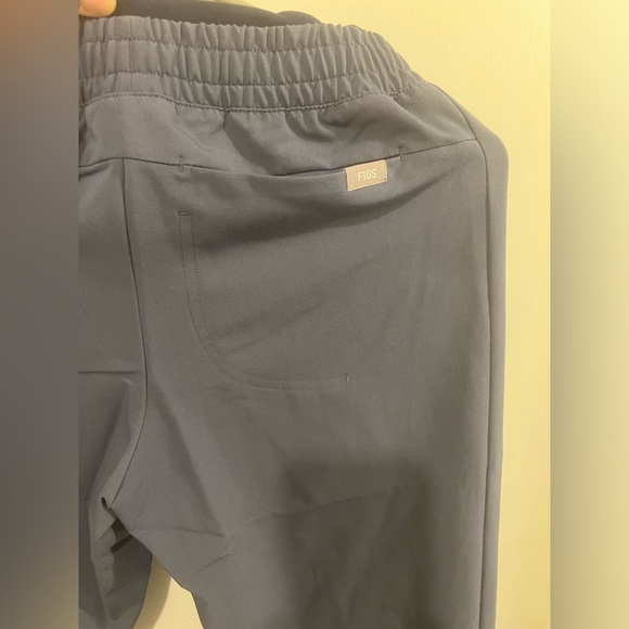 Figs Mari jogger scrub pants - Picture 3 of 5